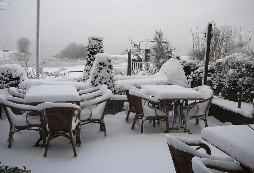 فندق Restaurant 't Veerhuis