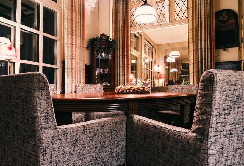 فندق Restaurant 't Veerhuis