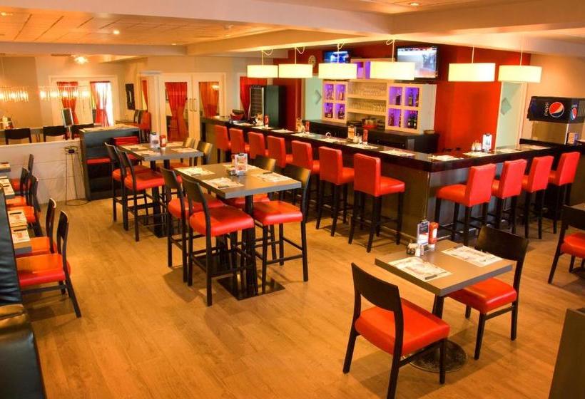 בית מלון כפרי Sélectôtel Amqui Pastali