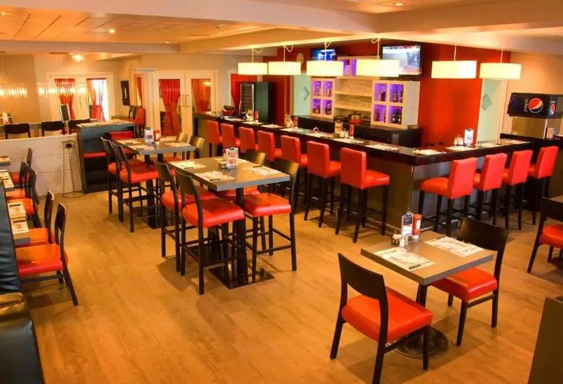 Hotelli Sélectôtel Amqui Pastali