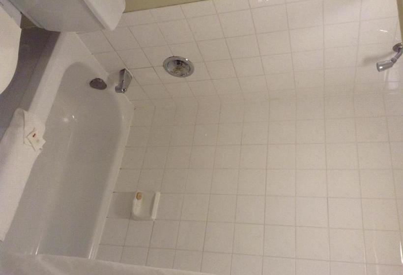 בית מלון כפרי Sélectôtel Amqui Pastali