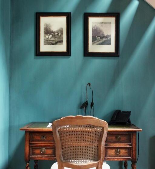 Suitehotel Posthoorn