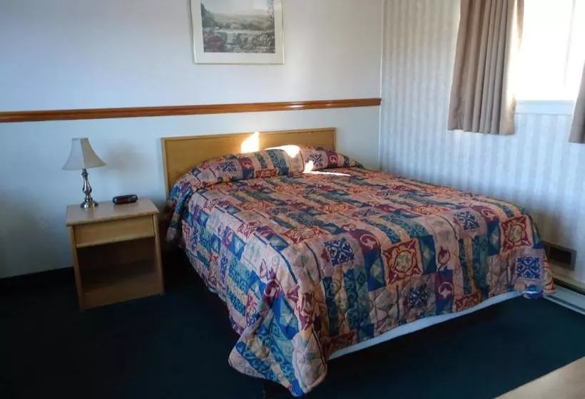 モーテル Kingsway Inn