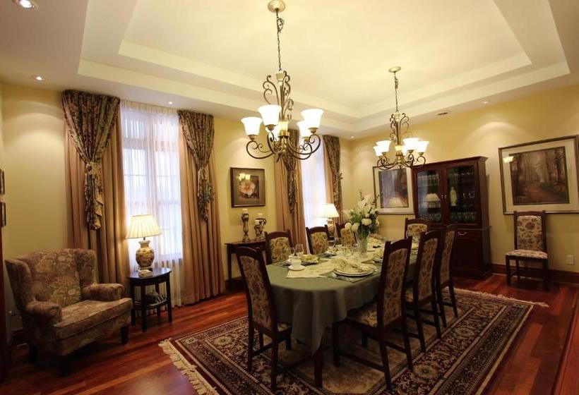 Stone Edge Estate Bed & Breakfast