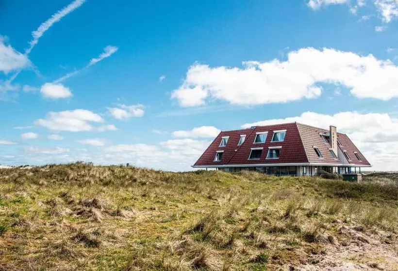 Strandhotel Buren Aan Zee