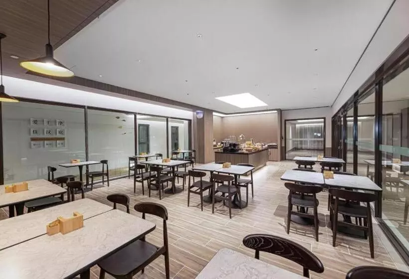 Hanting Hotel Lu An Wanxi Avenue International Auto City