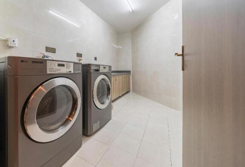 Hanting Hotel Shanghai Fengxian Xincheng Nanfeng Road