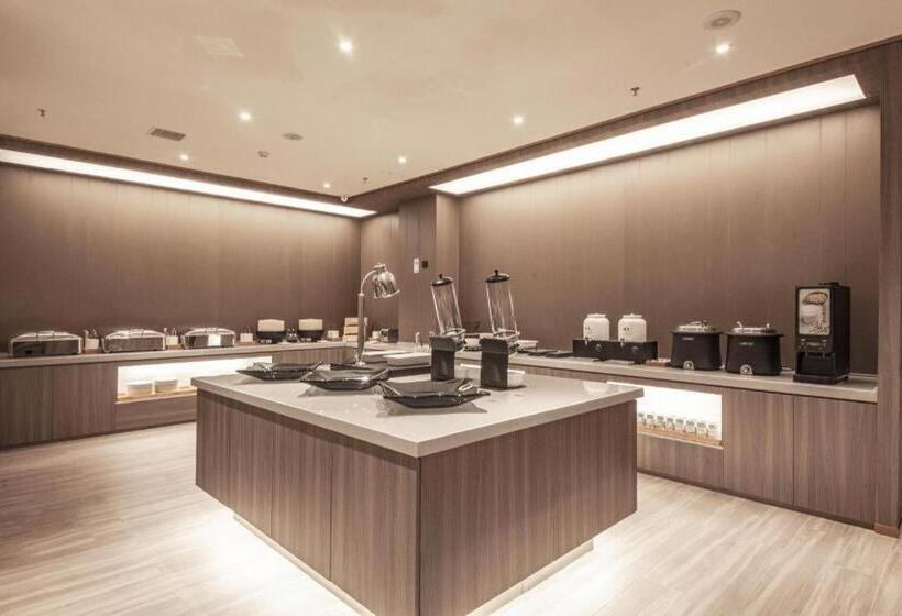 Hanting Hotel Shenyang Jiangdong Street Metro Station