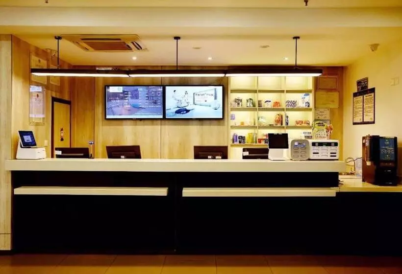 Hanting Hotel Zhuanghe Qiansheng Store