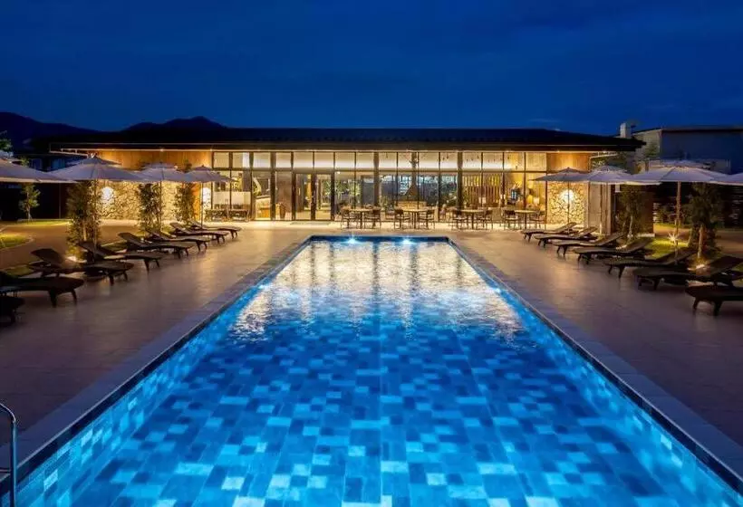 ホテル Awaumi Fujikawaguchiko Resort