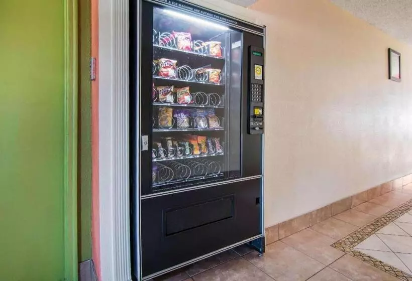 هتل Econo Lodge Atlanta Airport East