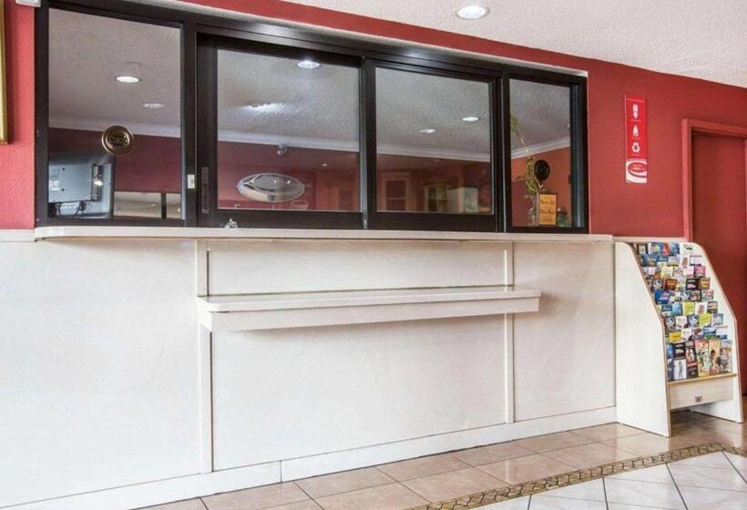 ホテル Econo Lodge Atlanta Airport East