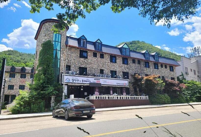 酒店 Seorak Mt., The East Sea And Hot Spring