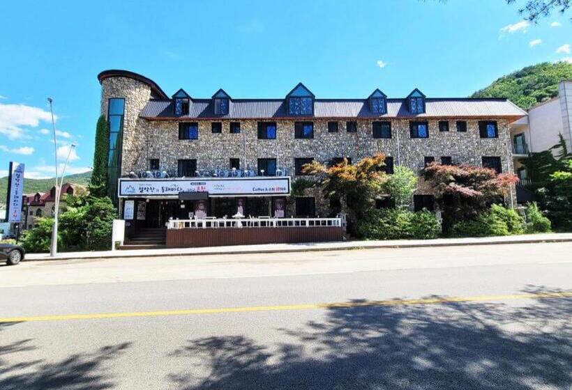 酒店 Seorak Mt., The East Sea And Hot Spring