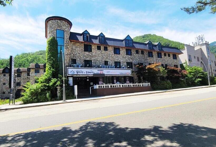 酒店 Seorak Mt., The East Sea And Hot Spring