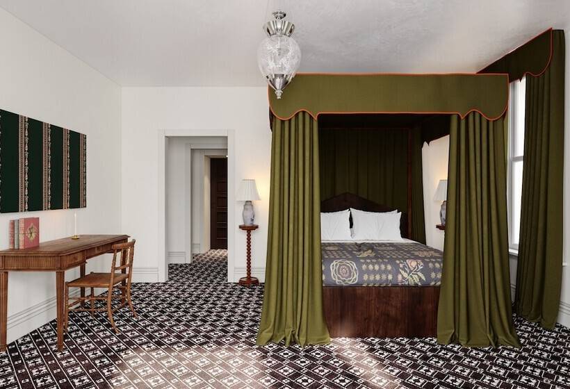 호텔 Shenandoah Mansions, An Ash