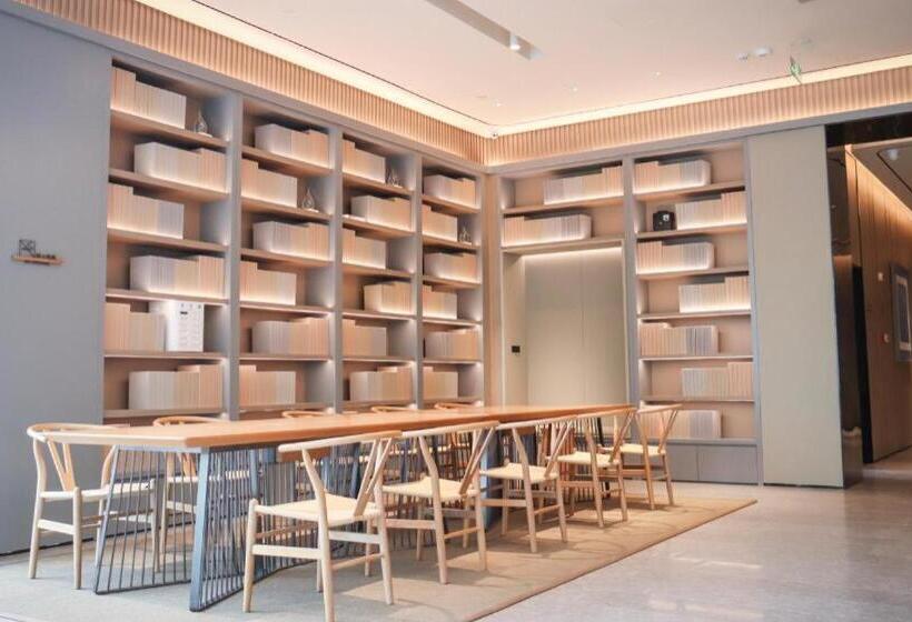 Ji Hotel Haian Bus Station