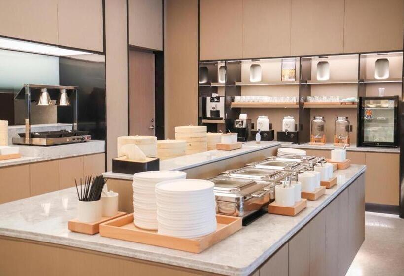 Ji Hotel Haian Bus Station