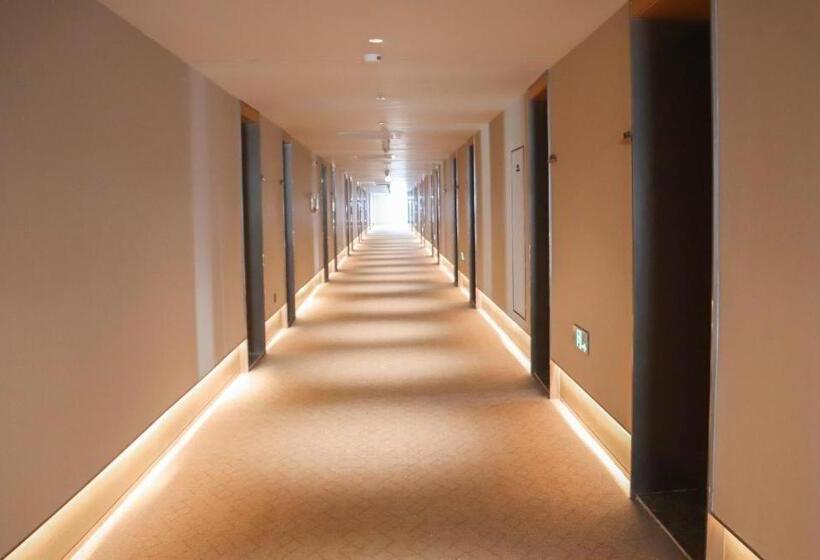 Ji Hotel Haian Bus Station