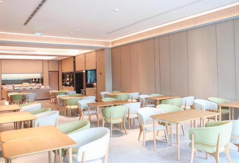 Ji Hotel Haian Bus Station