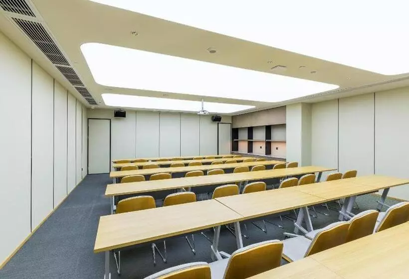 Ji Hotel Xiantaomian Street