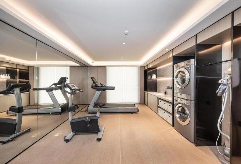 Ji Hotel Xiantaomian Street