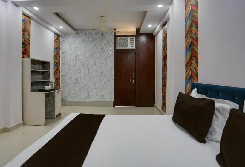 Oyo Flagship Hotel Om Shree