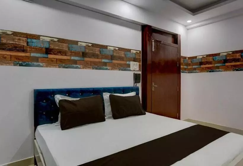 Oyo Flagship Hotel Om Shree