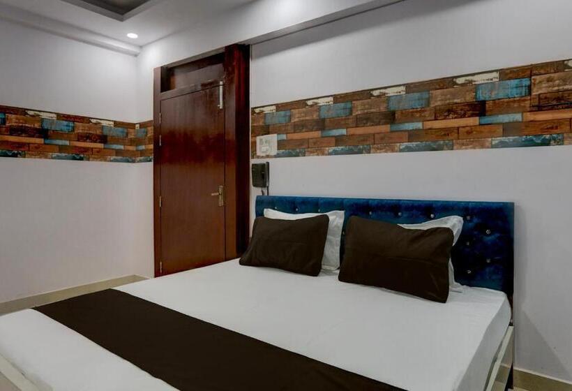 Oyo Flagship Hotel Om Shree