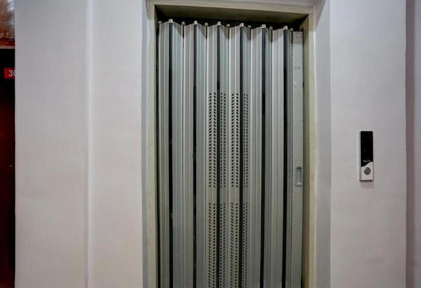 Oyo Flagship Hotel Om Shree