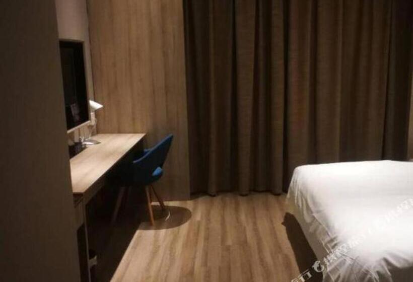 Starway Hotel Xuzhou Suning Square