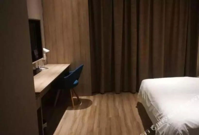 Starway Hotel Xuzhou Suning Square