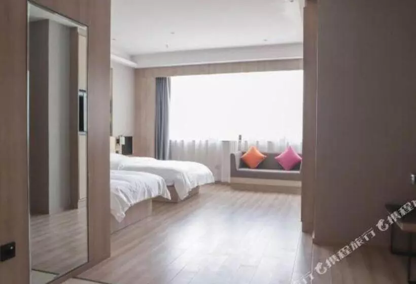 Starway Hotel Xuzhou Suning Square