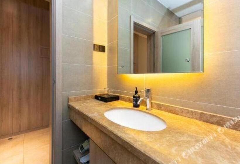 Starway Hotel Xuzhou Suning Square