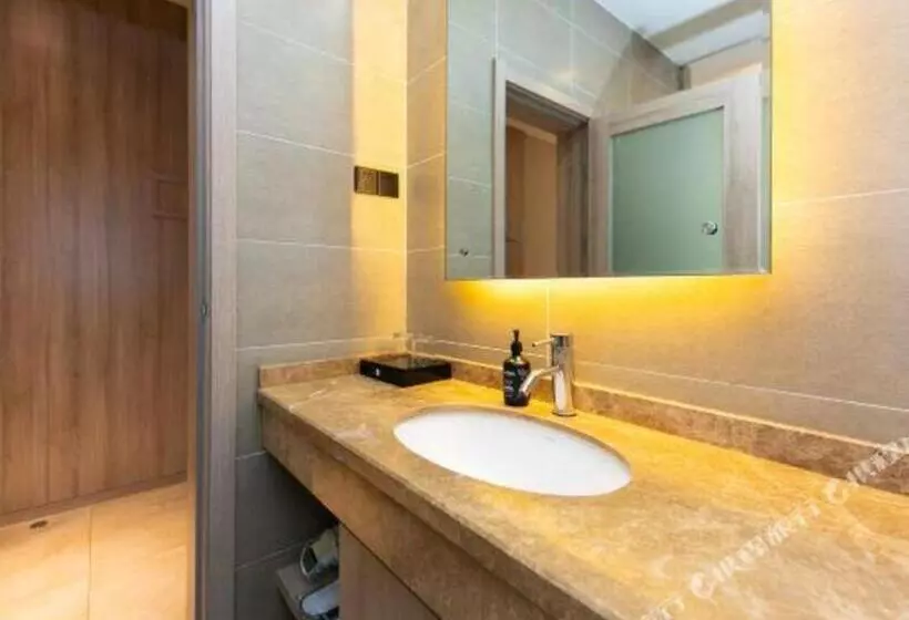 Starway Hotel Xuzhou Suning Square