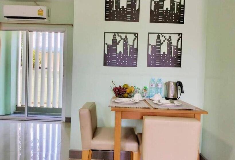 Asleep Hotel Sriracha แอสลีพ โฮเทล