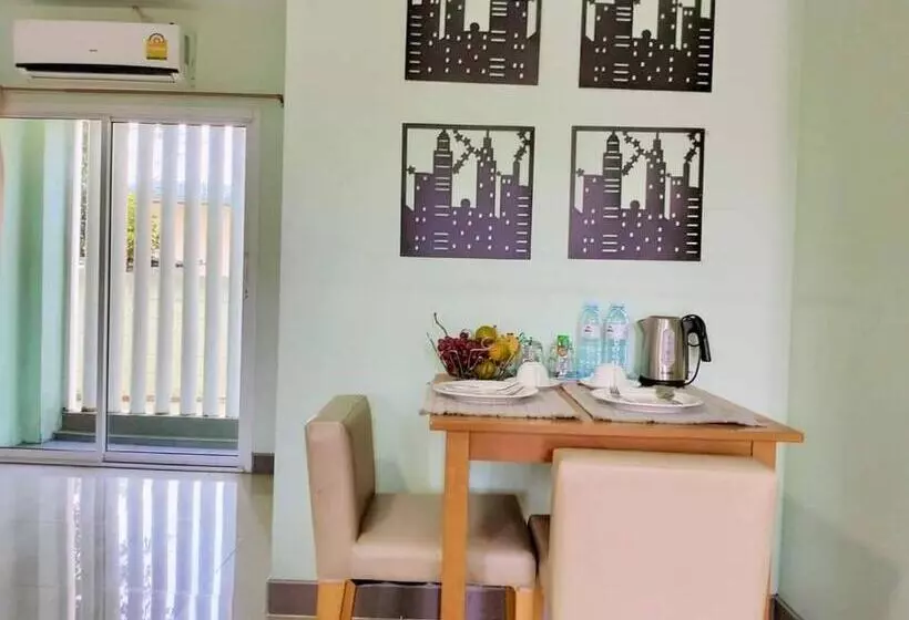 Asleep Hotel Sriracha แอสลีพ โฮเทล