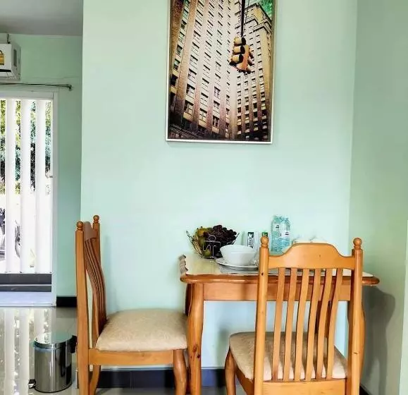 Asleep Hotel Sriracha แอสลีพ โฮเทล