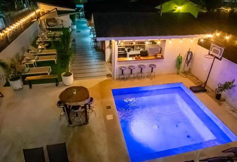 Hotelli Anika Boutique Suites