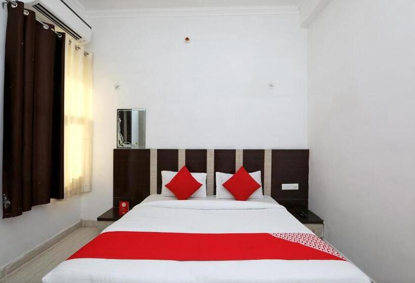 호텔 Oyo Diamond Resort