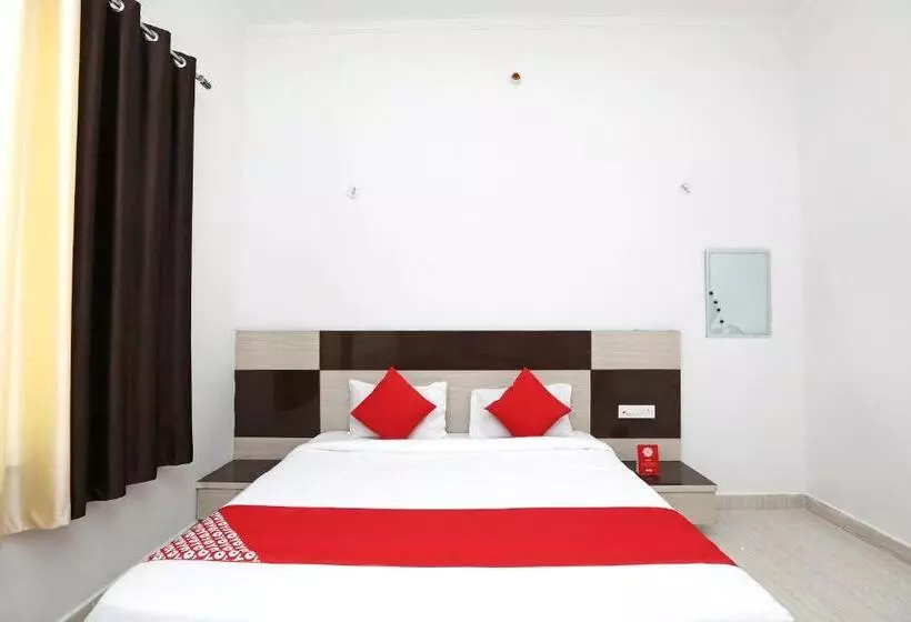 ホテル Oyo Diamond Resort