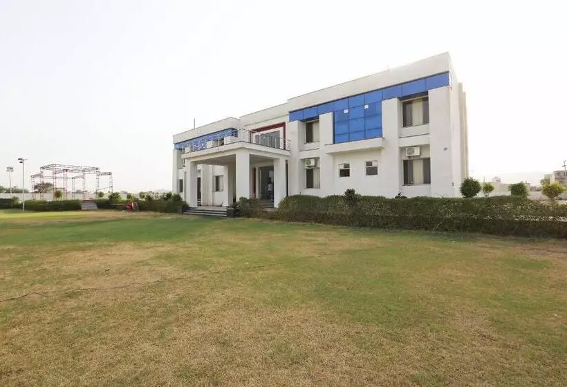 ホテル Oyo Diamond Resort