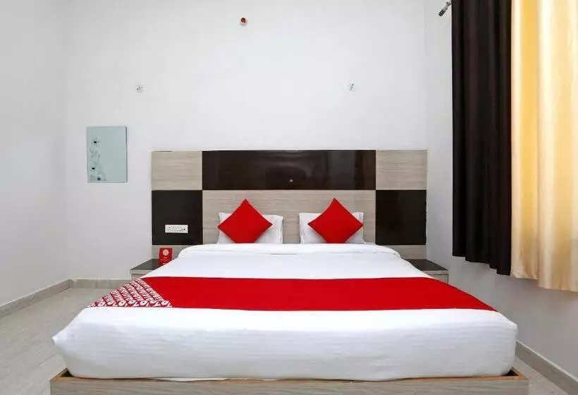 ホテル Oyo Diamond Resort