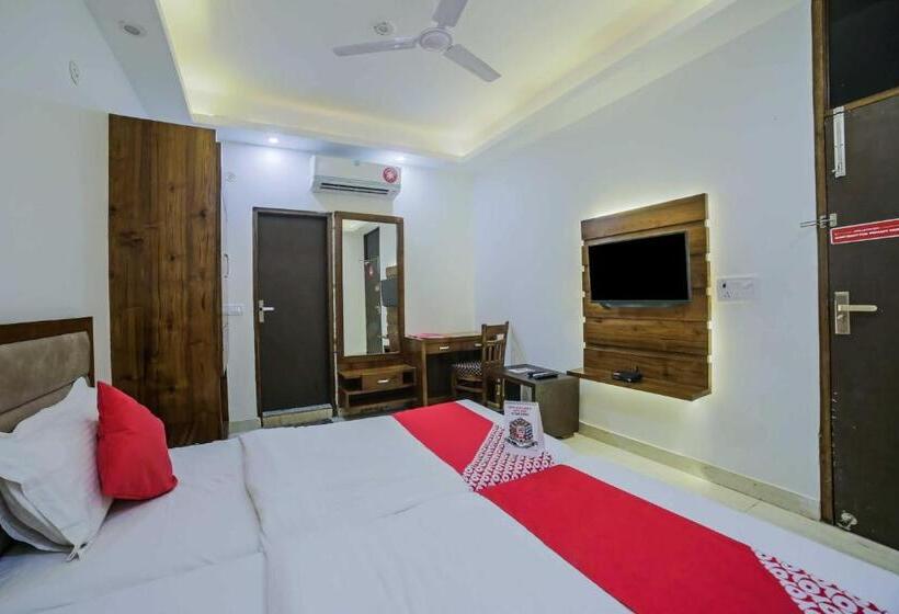 Super Hotel O Gurgaon Old Town Formerly Prince Inn