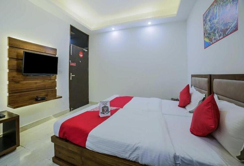 Super Hotel O Gurgaon Old Town Formerly Prince Inn