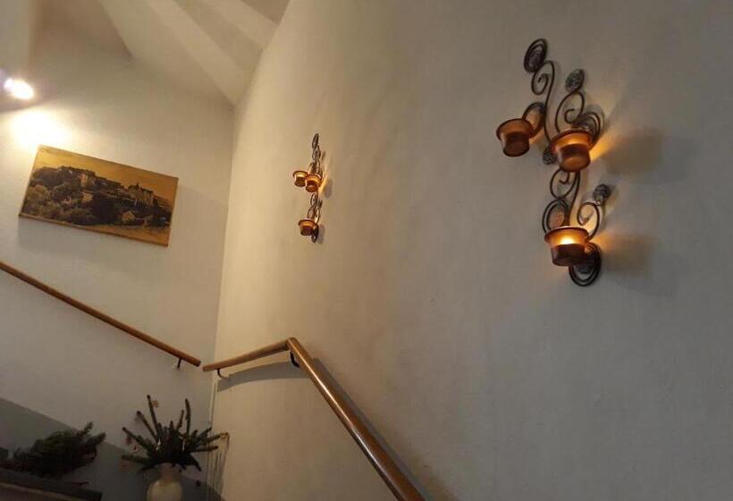 膳宿费 Gästehaus Heidi