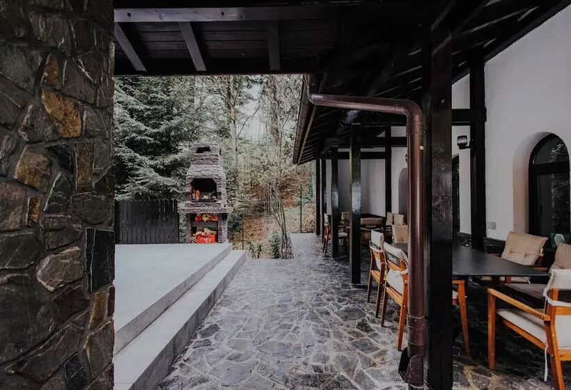 تختخواب و صبحانه Villa Tom