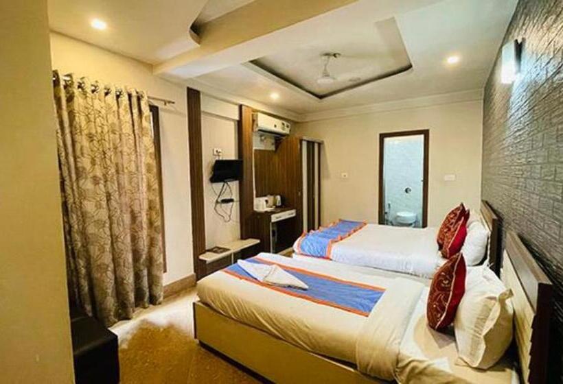 Fabhotel Prime Gananayak