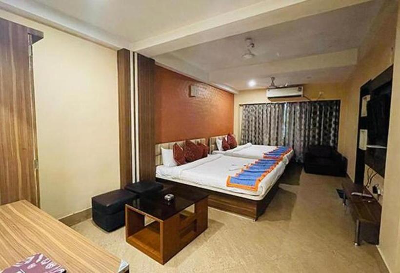 Fabhotel Prime Gananayak