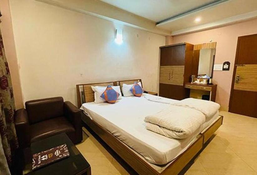 Fabhotel Prime Gananayak